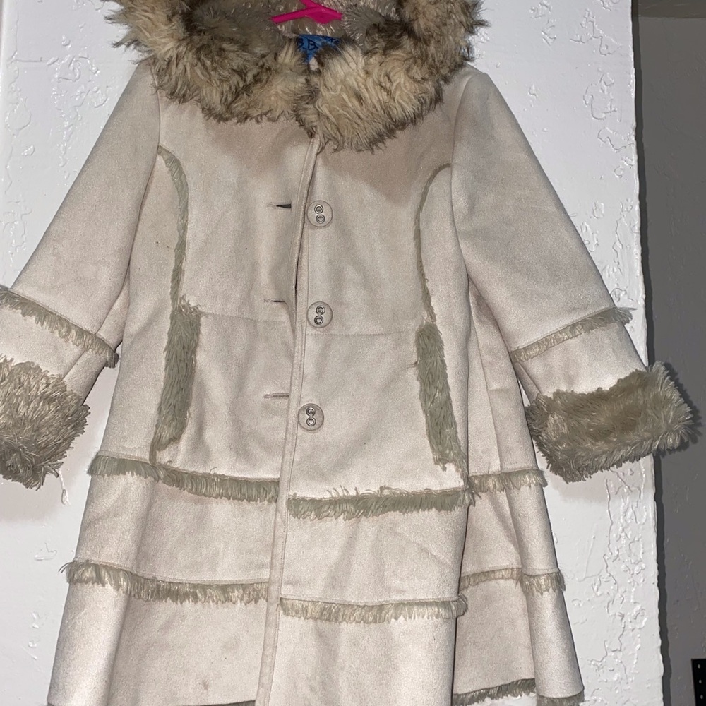 Stylish Beige Faux Fur Trimmed Coat